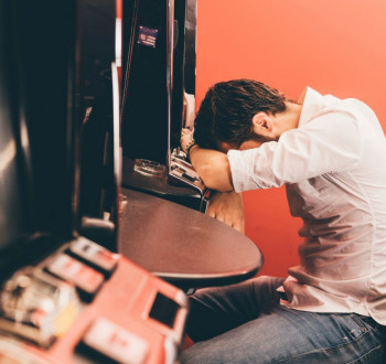 Игромания в Лоо